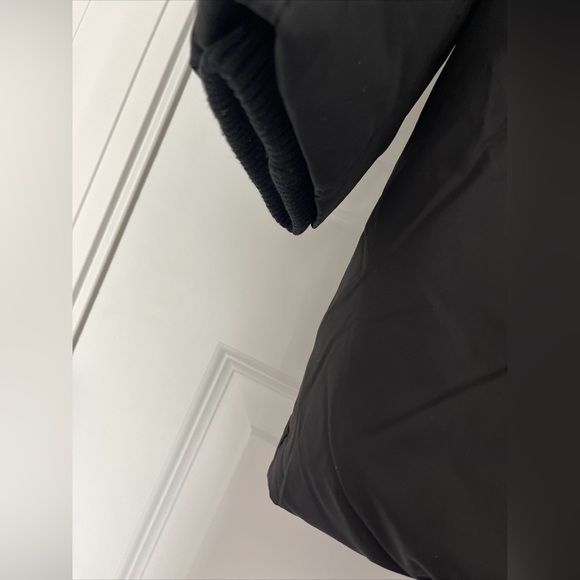 Saks Fifth Avenue Black Quilted Puffer Coat Down Filled Women's Size Xs C - Picture 6 of 15